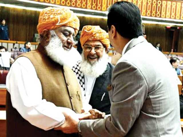 پارلیمنٹ کا مشترکہ اجلاس: قومی کمشن حقوق اقلیت سمیت 5 بل منظور، اپوزیش کا احتجاج، واک آؤٹ