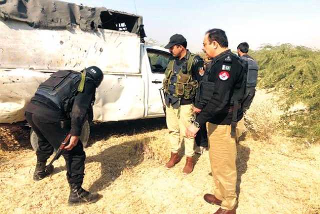  ڈی آئی خان میں پولیس موبائل پر بم حملہ، 3 اہلکار شہید