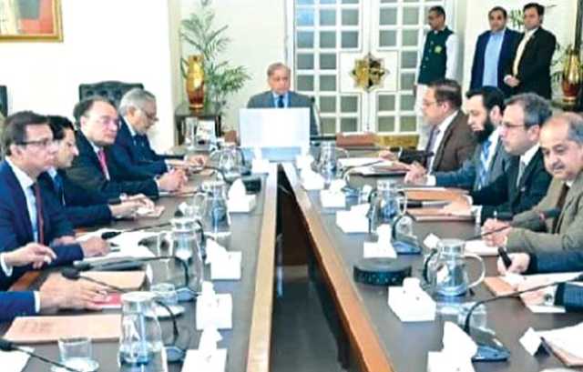   گوادر بندرگاہ معاشی سرگرمیوں کا مرکز بنے گی، بدعنوانی سے انصاف متاثر ہو گا: شہباز شریف