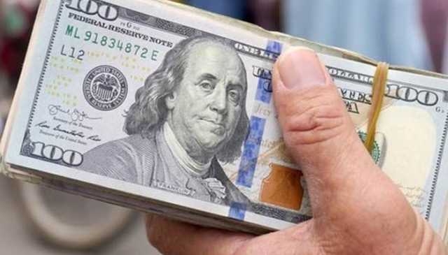 بارش سے بچنے کے لیے دکان میں پناہ لینے والی خاتون کروڑ پتی بن گئی