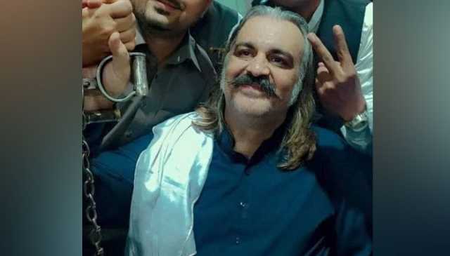 علی امین گنڈاپور، پی ٹی آئی سیاسی کمیٹی سے آئوٹ، نوٹیفکیشن جاری