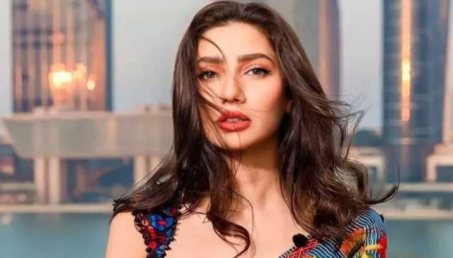 بڑھتی ہوئی عمر پر تنقید؛ ماہرہ خان کو ماں نے کیا مشورہ دیا