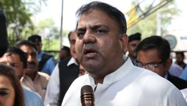 9 مئی ایف آئی آر کا معاملہ:سپریم کورٹ نے فواد چوہدری کاکیس دوبارہ ہائی کورٹ بھیج دیا