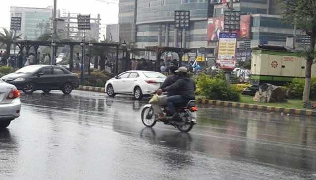 کراچی میں آج بھی بارش کا امکان