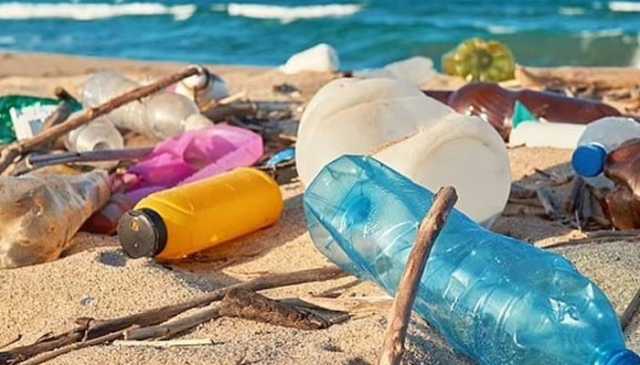   پلاسٹک کی بوتلیں جمع کرائیں اور 1000 روپے فوری پائیں 