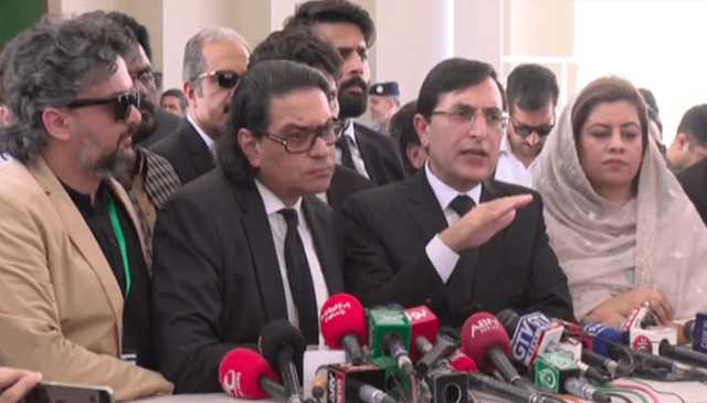 ہم27وین ترمیم کا حصہ ہیں، نہ ساتھ دینگے: سلمان اکرم راجہ