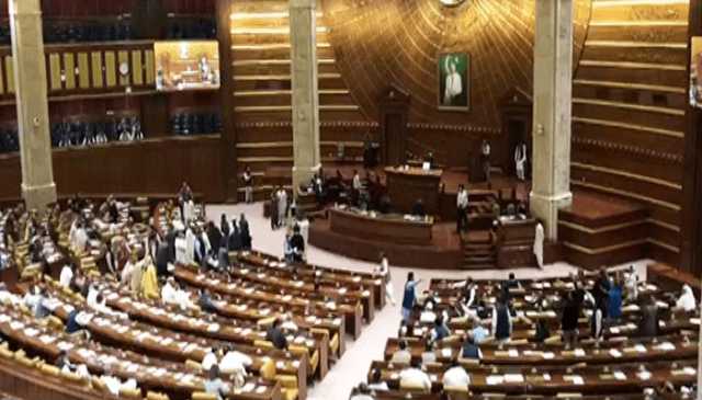 قائم مقام سپیکر پنجاب اسمبلی نے اپوزیشن کے 26معطل اراکین بحال کردیے