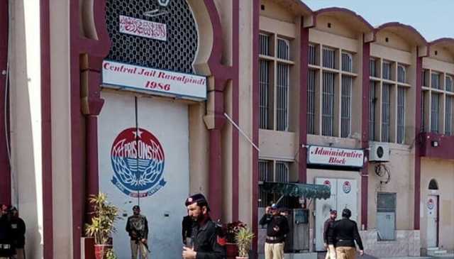 جیل ذرائع نےبانی پی ٹی آئی کی اڈیالہ سے کہیں اور منتقل کی تردید کردی