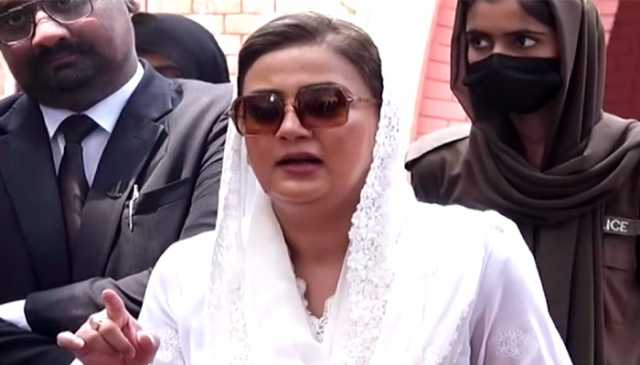 بانی پی ٹی آئی کو پارٹی اور بہن نے مائنس کردیا، عظمیٰ بخاری