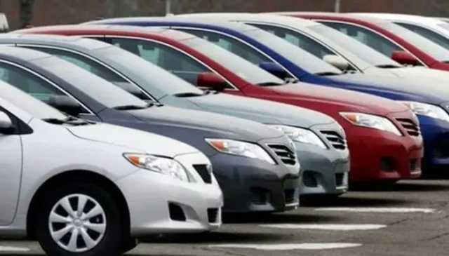 پاکستان میں ایک سال کے دوران کتنی گاڑیاں فروخت ہوئیں؟