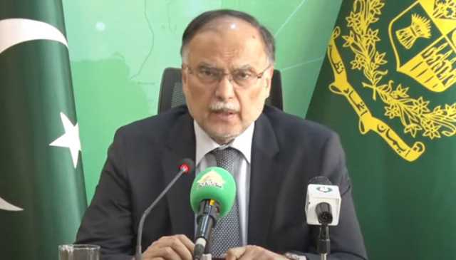 کوئی طاقت پاکستان کو اقتصادی ترقی کے بنیادی ایجنڈے سے نہیں ہٹا سکتی، احسن اقبال
