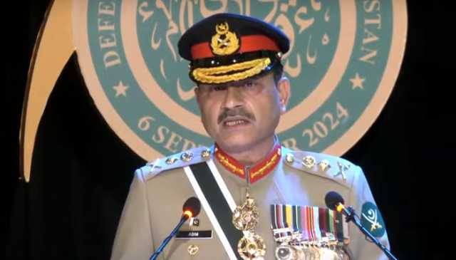 پانی پاکستان کی ریڈ لائن ہے،24 کروڑ پاکستانیوں کے اس بنیادی حق پر آنچ نہیں آنے دیں گے، فیلڈ مارشل