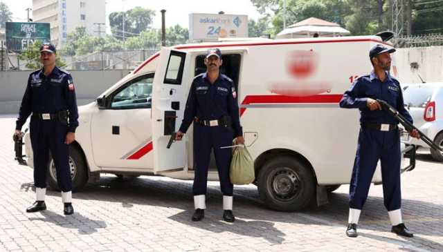 کیش وین سے 2 کروڑ 32 لاکھ روپے لوٹ لیے گئے