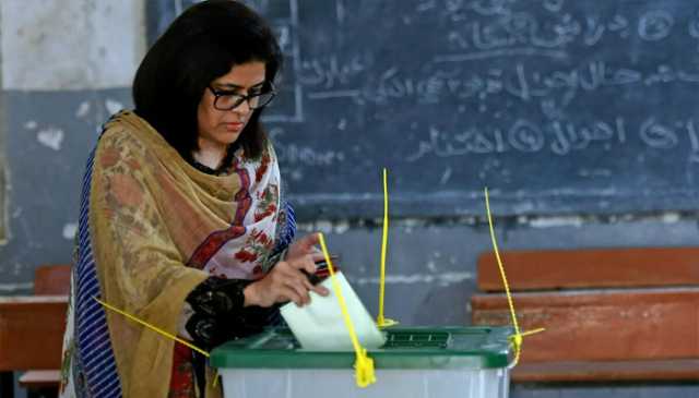 پاکستان میں ووٹرز کی تعداد 13 کروڑ 50 لاکھ کے قریب پہنچ گئی