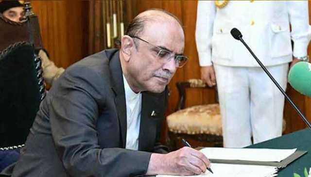 صدر نے قومی اسمبلی اجلاس بلانے سے ایک دن پہلے 4 آرڈیننس جاری کردیئے
