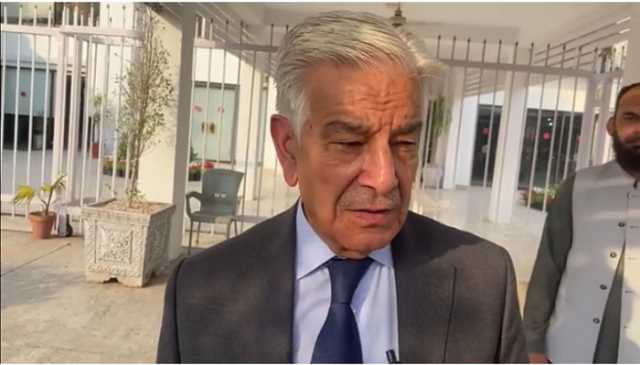 جنگ کے خطرات، بھارت جتنی طاقت استعمال کریگا اس سے بڑھ کر جواب دیں گے،وزیردفاع