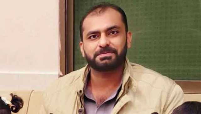 سوراب: ایڈیشنل ڈپٹی کمشنر ریونیو ہدایت اللہ بلیدی دہشتگردوں سے لڑتے ہوئے شہید،وزیراعظم کاخراج عقیدت
