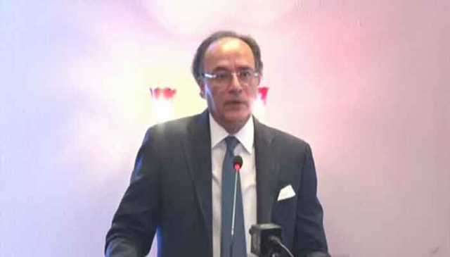 تنخواہ دار طبقے کیلئے ٹیکس کم کرنے کی کوشش کررہے ہیں، وزیر خزانہ