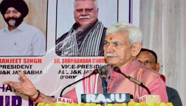 پاکستان نے آئندہ مہم جوئی کی  تواسے تباہ کر دیں گی،مقبوضہ کشمیرکے کٹھ پتلی لیفٹیننٹ گورنر کی بڑھک