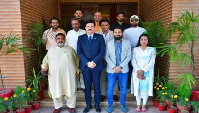 پاکستان میں کھیلوں کا لامحدود ٹیلنٹ موجود ہیں، گورنرخیبرپختونخوا میں کھیلوں کی ترقی کیلئے مثبت تجاویز کا خیر مقدم کرینگے، فیصل کریم کنڈی