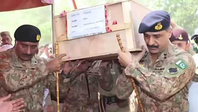 حوالدار محمد نوید شہید فیصل آباد میں مکمل فوجی اعزاز کے ساتھ سپردخاک