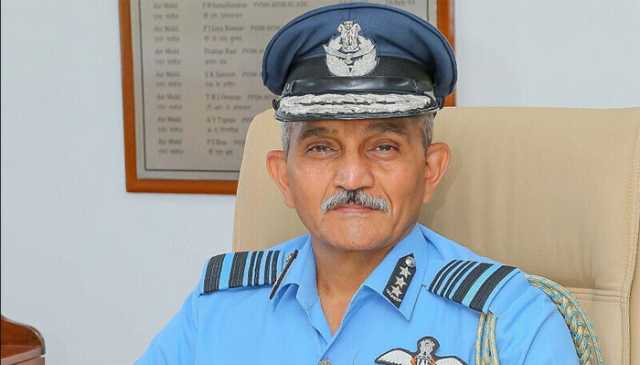 سینئر فوجی کمانڈر کے بعد بھارتی فضائیہ کے نائب سربراہ ایئرمارشل ایس پی دھارکر بھی برطرف