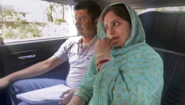 پاکستانی لڑکی سے شادی کرنے والا بھارتی فوجی نوکری سے فارغ