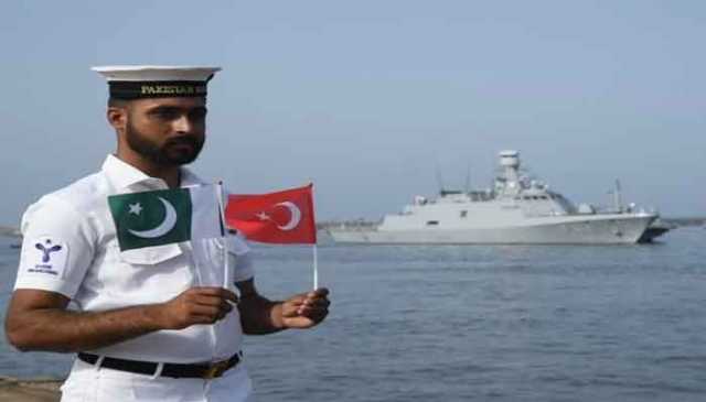 ترکیہ کا بحری جہاز خیر سگالی دورے پر کراچی پہنچ گیا