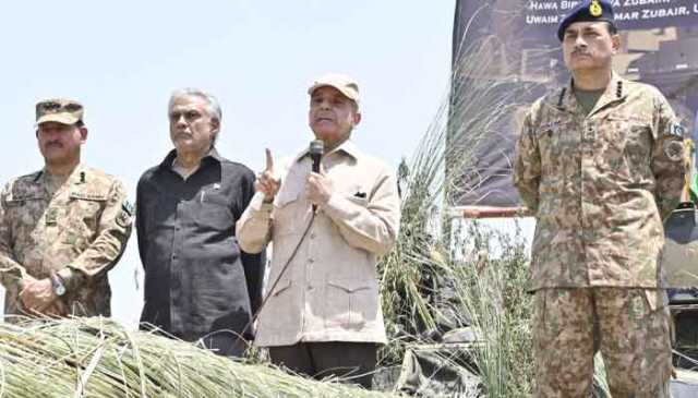 دشمن کی بزدلانہ جارحیت کا فیصلہ کن جواب دیا،وزیراعظم کاپسرور چھاؤنی کادورہ