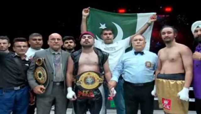 پاکستانی باکسر شہیر آفریدی نے بھارتی حریف کو شکست دیدی