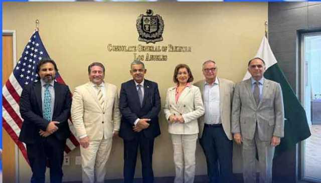 امریکہ میں پاکستانی سفیر رضوان سعید شیخ کا اسپیس ایکس ہیڈکوارٹرز کا دورہ