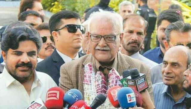 الیکشن کمیشن نے پیپلزپارٹی کے وقار مہدی کی کامیابی کا نوٹیفکیشن جاری کردیا