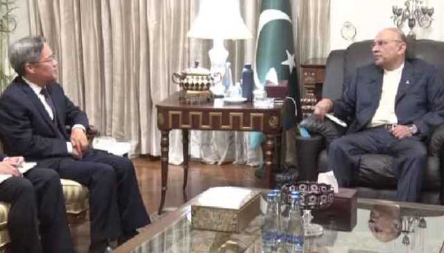 بھارتی اقدامات سے علاقائی امن و استحکام کو خطرہ لاحق ہے: صدر مملکت