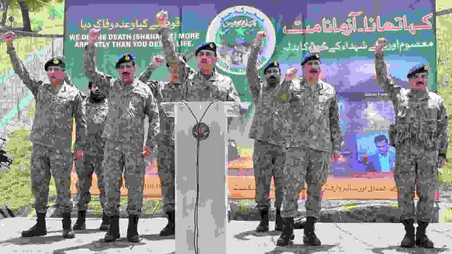 کسی بھی جارحیت کو شکست دینے کیلئے مکمل تیار ہیں، فیلڈ مارشل کا ایل او سی پر جوانوں سے خطاب