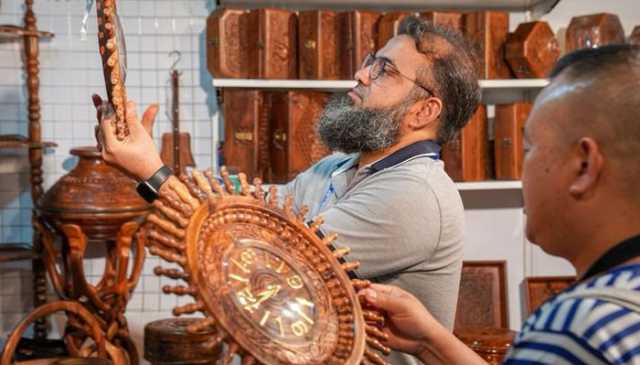 چا ئنہ۔جنو بی ایشیا ایکسپو میں گلاب کی لکڑی کی خوشبو سے سر حد پار تعلقات کا فروغ