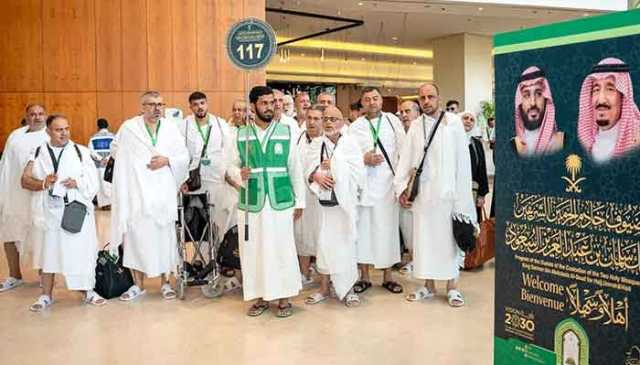 خادمِ حرمین الشریفین کے 2 ہزار سے زائد مہمان مناسکِ حج کی ادائیگی کے لیے مقدس مقامات پہنچ گئے