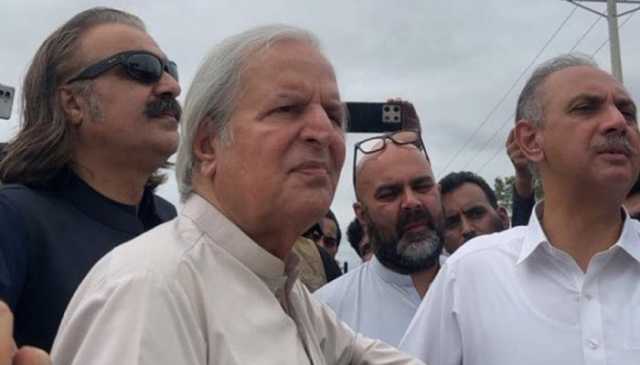 بانی پی ٹی آئی کو مائنس نہیں کیا جاسکتا، جاوید ہاشمی کی عمران خان سے ملاقات کے لیے اڈیالہ جیل آمد