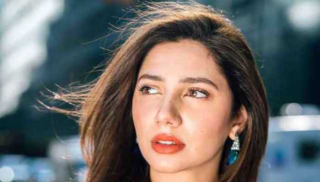 ماہرہ خان کے کلاسیکل ڈانس کے سوشل میڈیا پر چرچے، ویڈیو وائرل