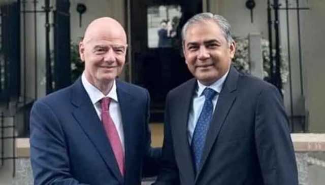 فیفا صدر کی چیئرمین پی سی بی سے ملاقات، تصویر وائرل