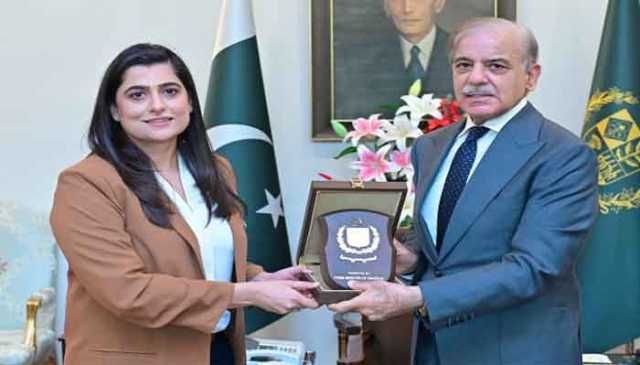 وزیر اعظم کی ثناء میر سے ملاقات، ہال آف فیم میں شامل ہونے پر مبارکباد