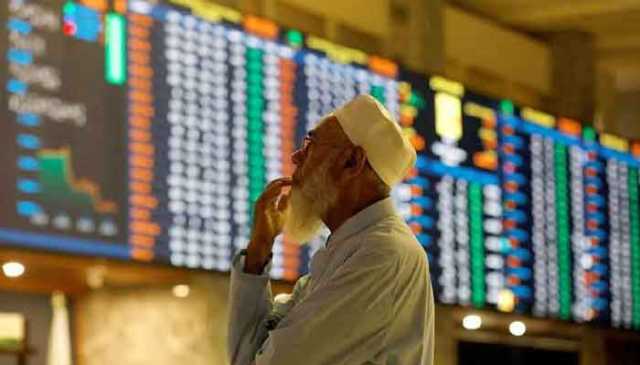 سٹاک مارکیٹ میں نئی تاریخ رقم، پہلی بار ایک لاکھ 21 ہزار پوائنٹس کی حد عبور