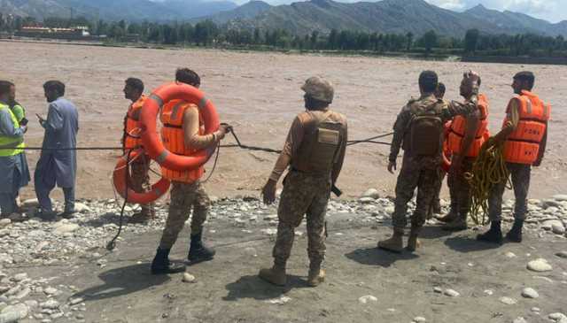 پاک فوج سوات میں سیلابی صورتحال سے نمٹنے کے لئے پہنچ گئی