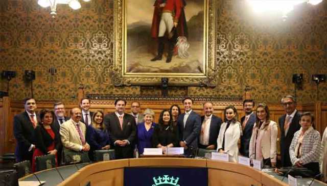 پاکستانی وفد کی ویسٹ منسٹر میں اے پی پی جی کو بریفنگ، بھارتی جارحیت پر تشویش کا اظہار