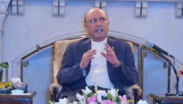 پاکستان اور بنگلا دیش کو قریب لانے کیلئے کام کرنے کی ضرورت ہے: صدر مملکت