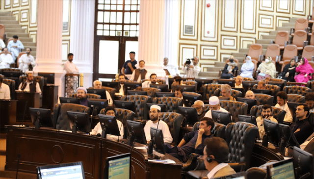 سرکاری گاڑیاں واپس منگوانے پر اراکین اسمبلی ناراض ،اعلیٰ افسر کا تبادلہ کروا دیا