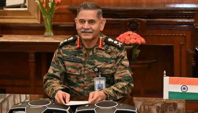 ہمار ا فضائی دفاع ناقابل تسخیر ،  کوئی میزائل یا ڈرون پار نہیں کر سکتا،بھارتی آرمی چیف