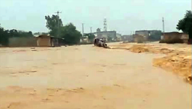 بھارت نے دریائے جہلم میں پانی چھوڑ دیا، بہاؤ خطرناک حد تک بڑھ گیا