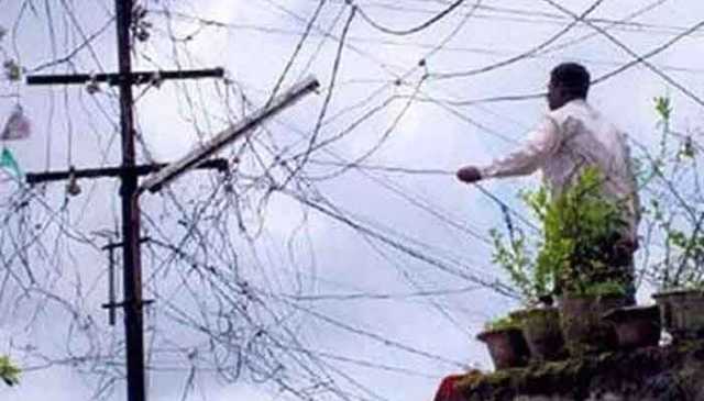 بجلی چوری کے الزام میں گرفتار شہری کے بیٹے کی خودکشی، ریسکیو اہلکار نے بل کیوں ادا کیا؟