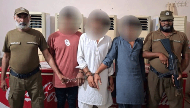 ویٹرز نے شادی ہال میں ہی واردات ڈال دی، لاکھوں کا سامان لے اُڑے