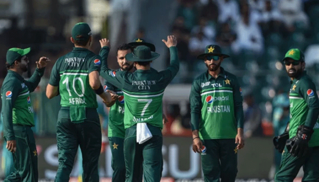 دورہ بنگلا دیش سے قبل قومی ٹیم فٹنس مسائل کا شکار، کن کھلاڑیوں کی شمولیت کا امکان؟